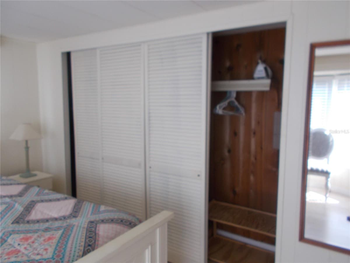 5533 HOLIDAY PARK BOULEVARD — photo 18 of 64