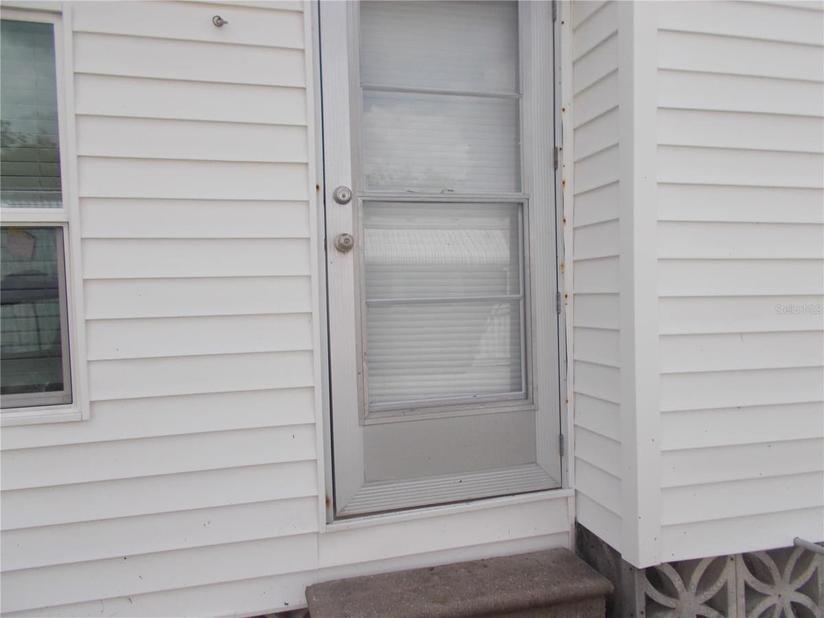 5533 HOLIDAY PARK BOULEVARD — photo 37 of 64