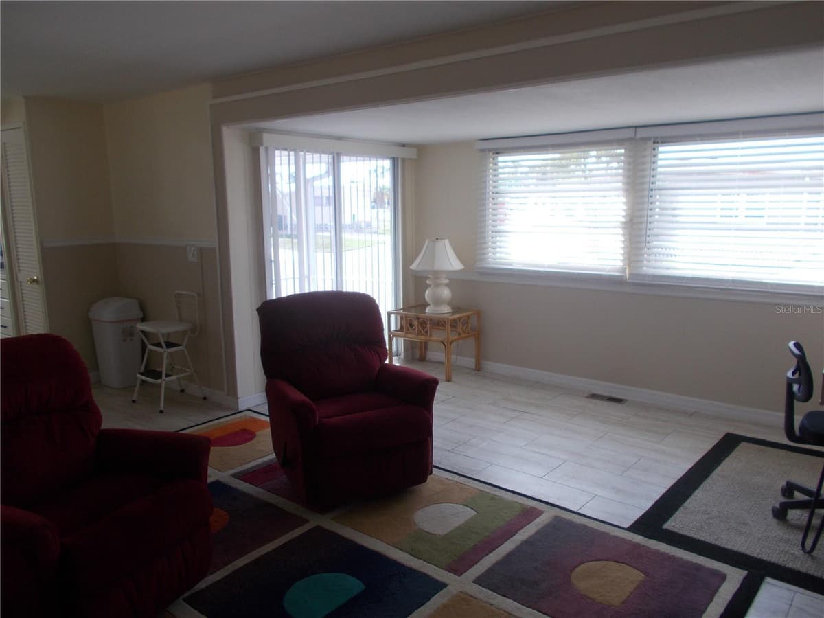 5533 HOLIDAY PARK BOULEVARD — photo 14 of 64