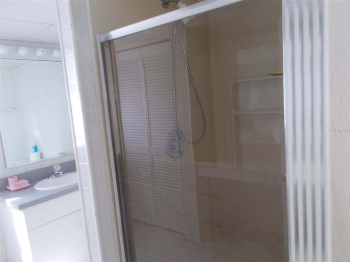 5533 HOLIDAY PARK BOULEVARD — photo 26 of 64