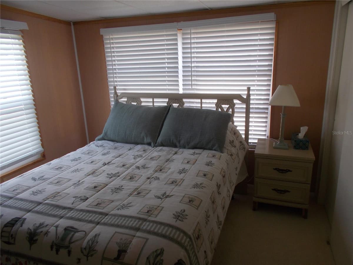 5533 HOLIDAY PARK BOULEVARD — photo 24 of 64
