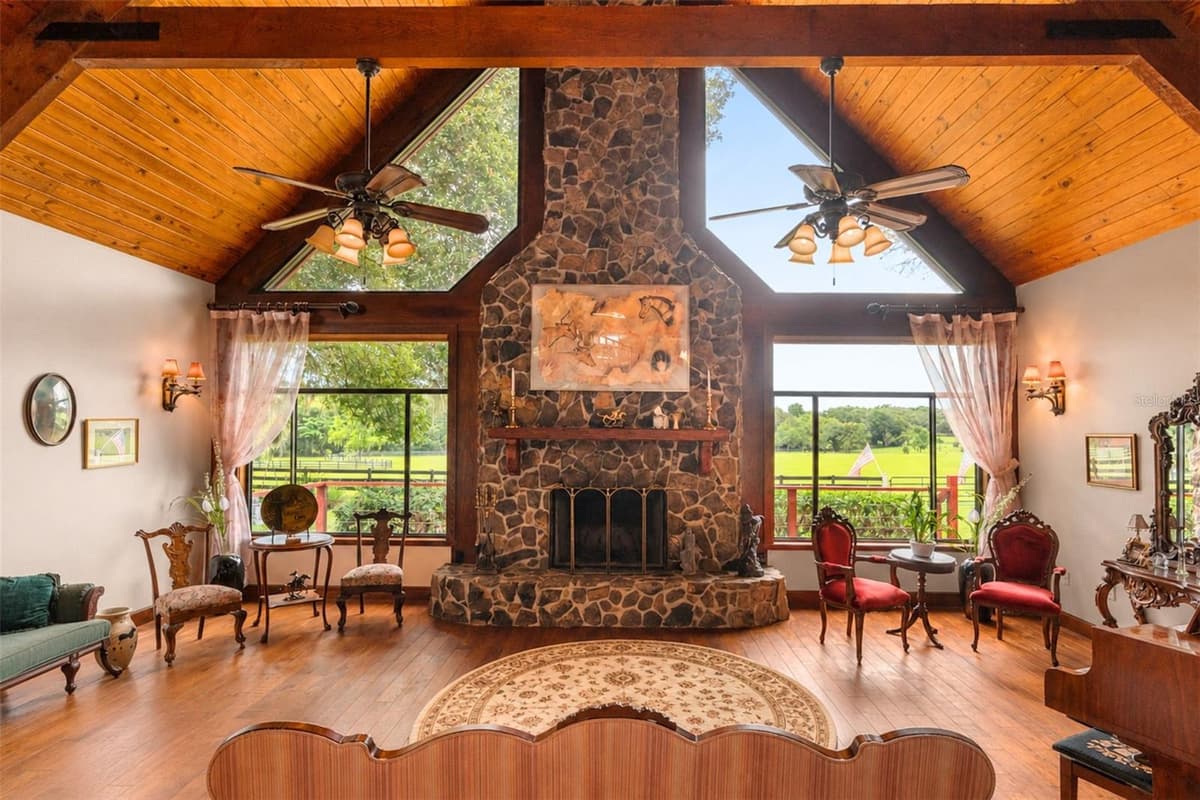 35841 TIMBERTOP LANE — photo 4 of 43