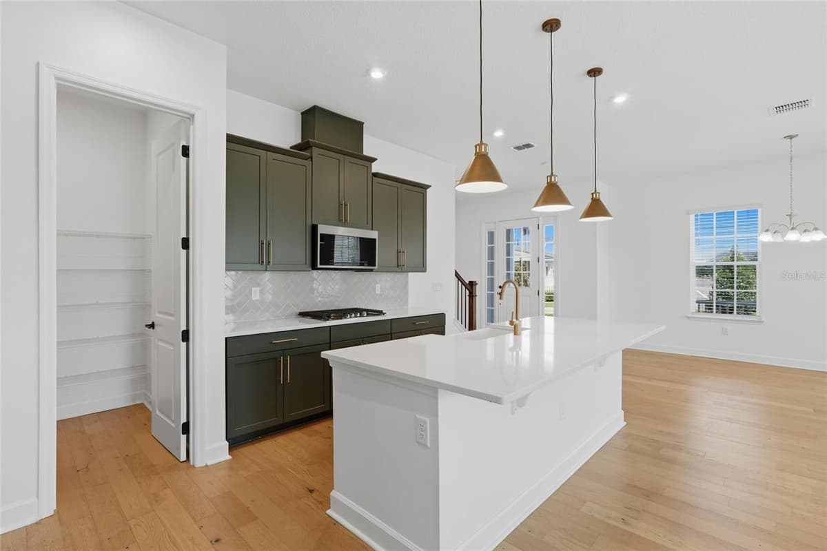 7565 ESTUARY LAKE LOOP — photo 13 of 52
