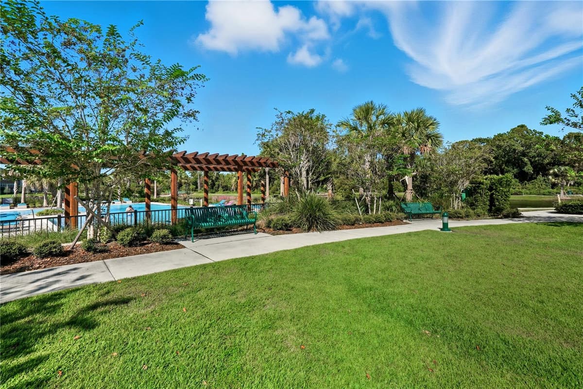 7565 ESTUARY LAKE LOOP — photo 44 of 52