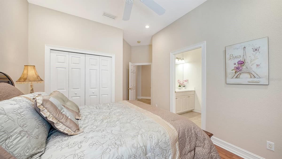 225 PESARO DRIVE — photo 24 of 60