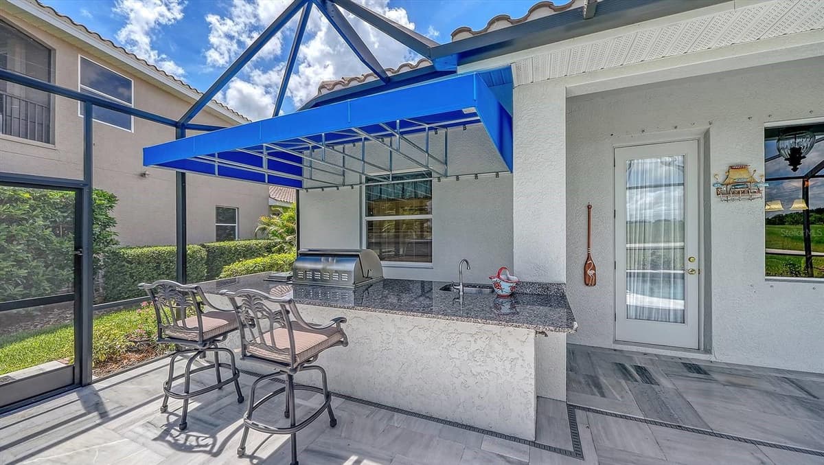 225 PESARO DRIVE — photo 37 of 60