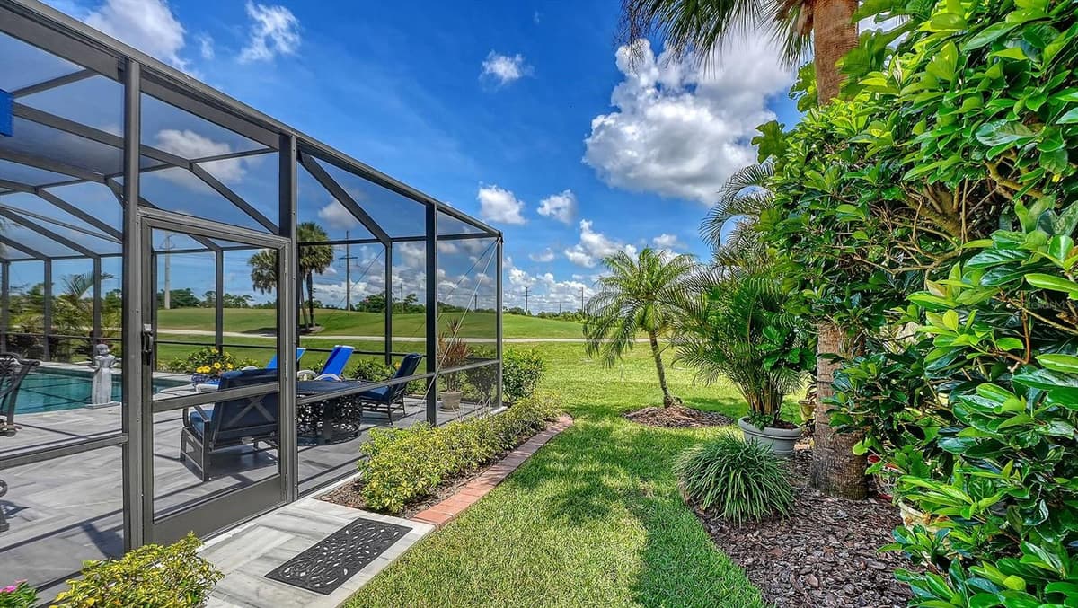 225 PESARO DRIVE — photo 40 of 60