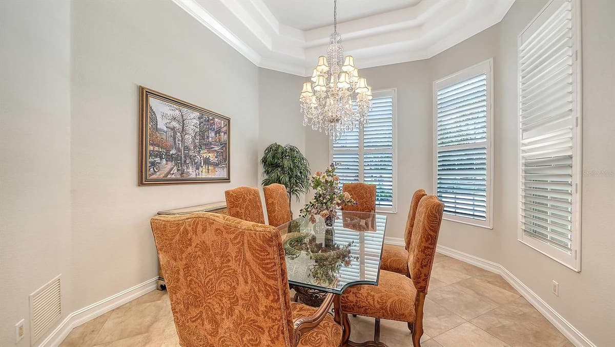 225 PESARO DRIVE — photo 16 of 60