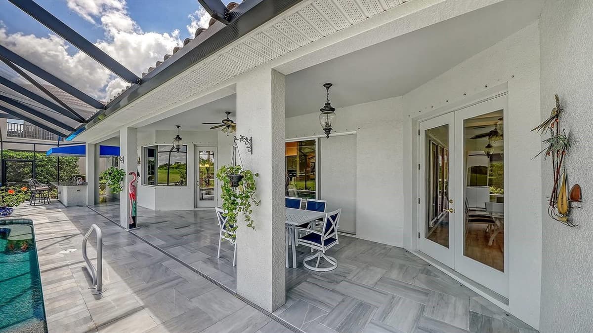 225 PESARO DRIVE — photo 33 of 60