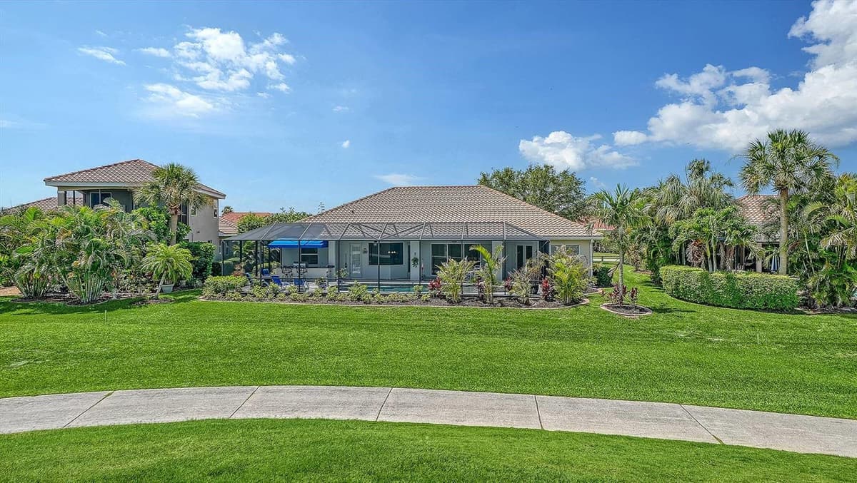 225 PESARO DRIVE — photo 43 of 60