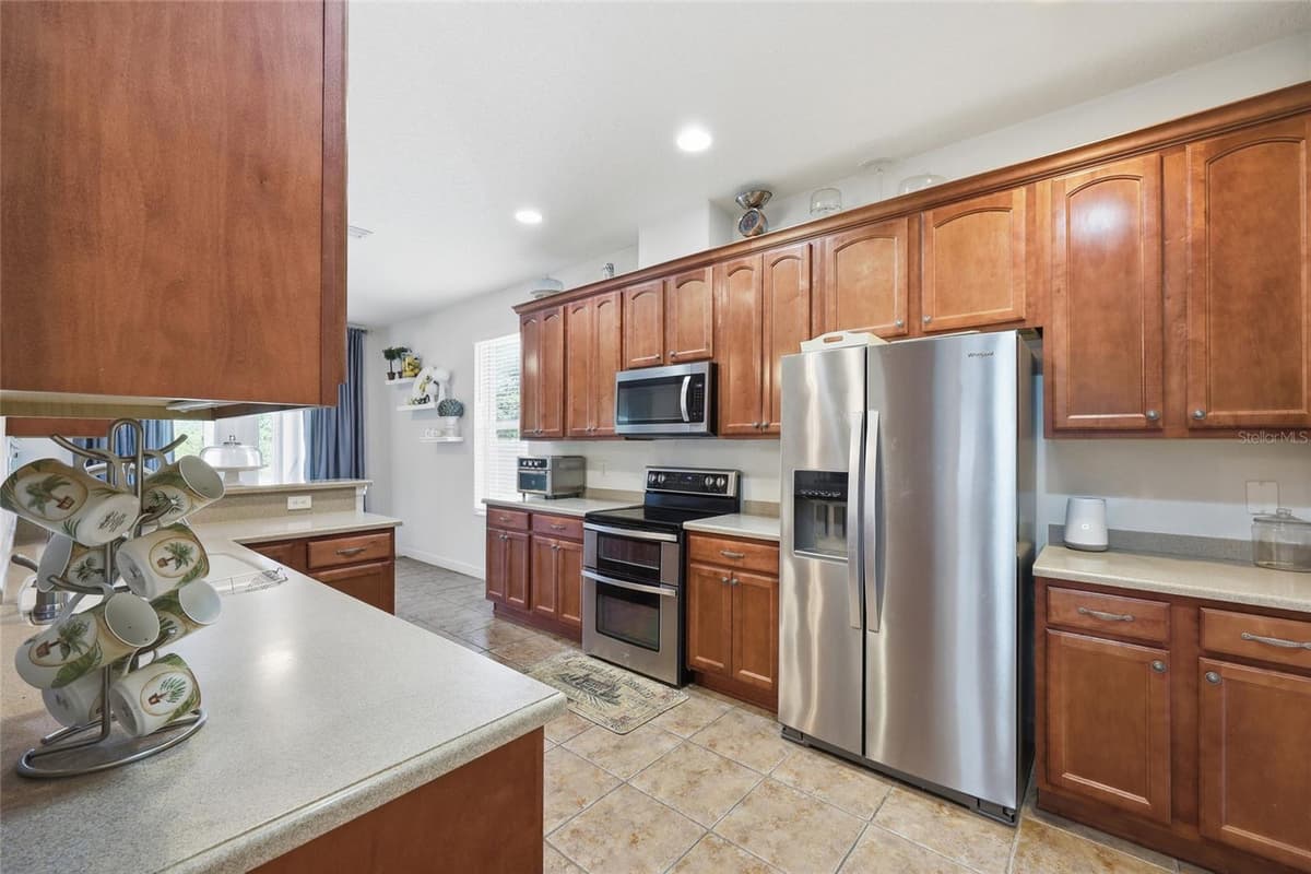 6342 SANDERS GROVE CIRCLE — photo 16 of 44