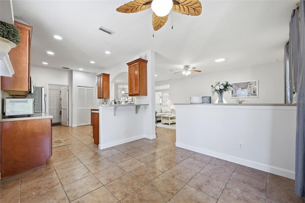 6342 SANDERS GROVE CIRCLE — photo 18 of 44