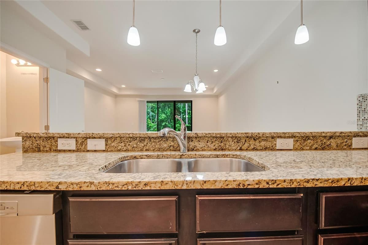 8221 ROSEVILLE ROAD — photo 11 of 31