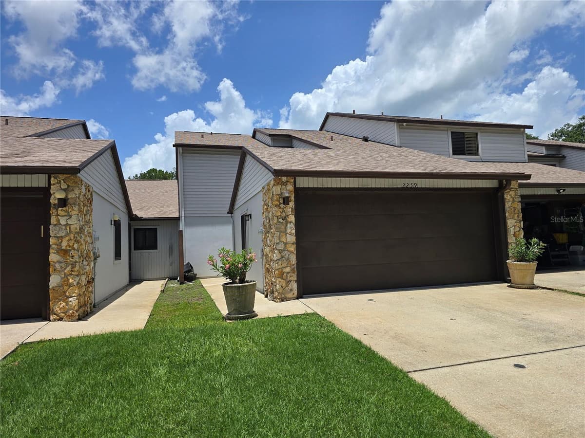 2259 BRANCHWOOD DRIVE — photo 1 of 35