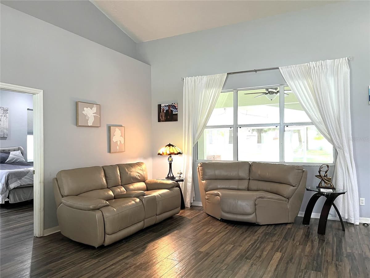 36320 PINEY RIDGE BOULEVARD — photo 10 of 46