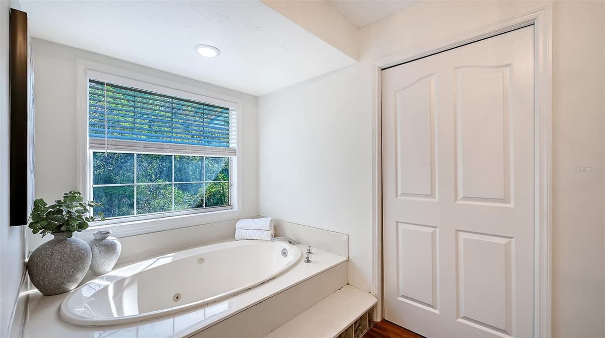 28401 104TH DR E — photo 22 of 54