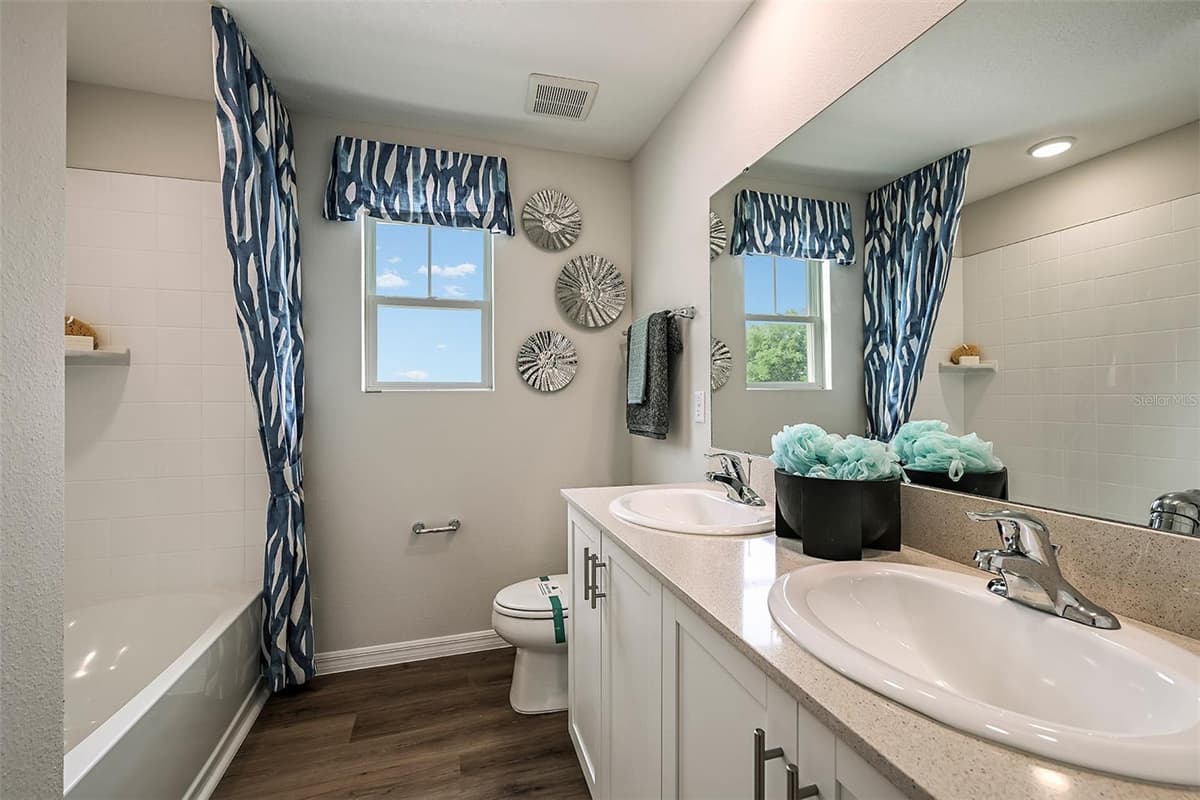 1760 VANILLA STREET — photo 18 of 25