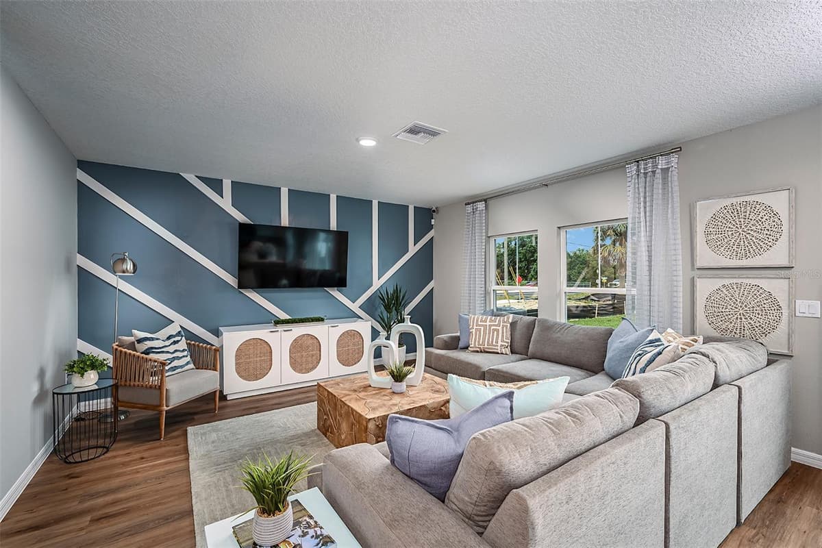 1760 VANILLA STREET — photo 13 of 25