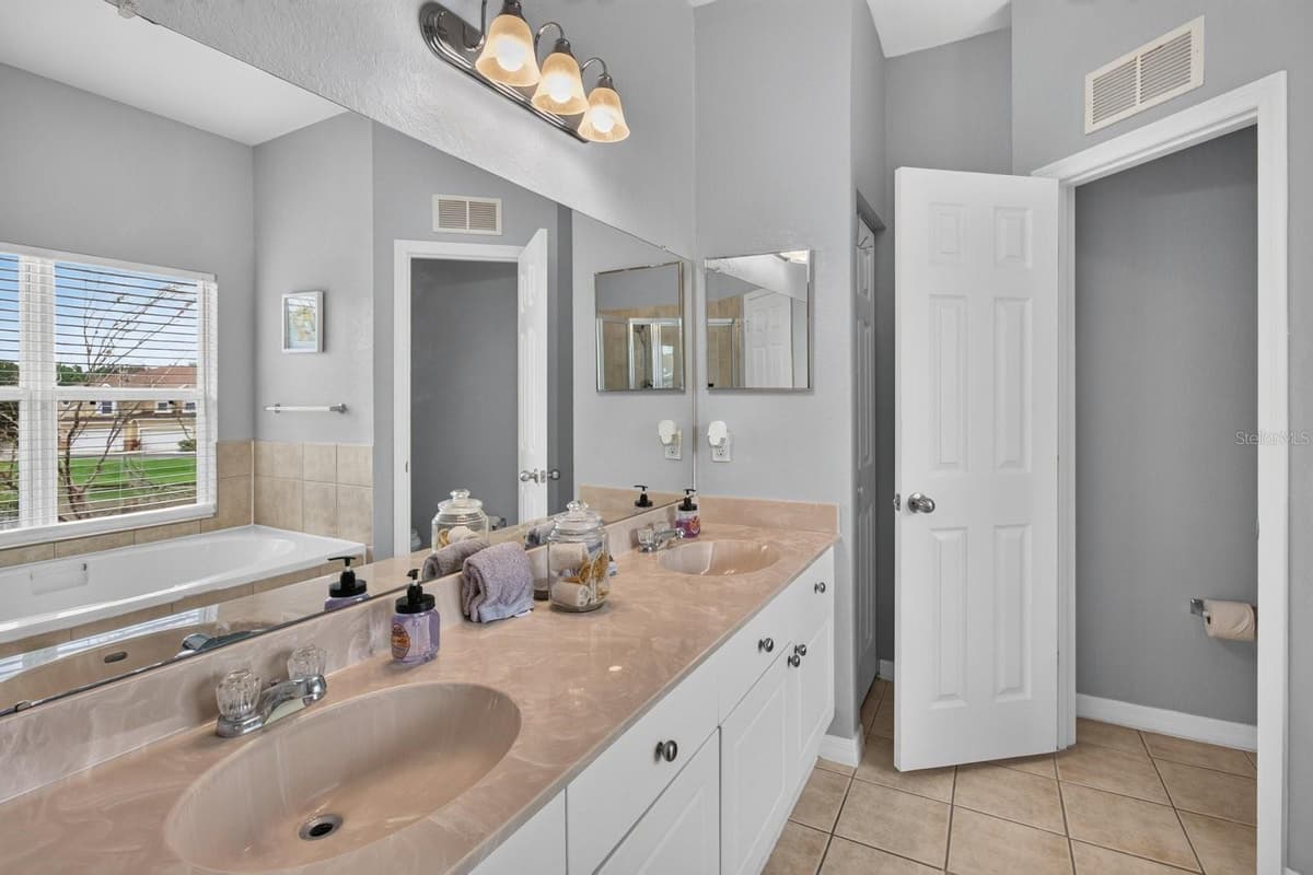 10844 DRAGONWOOD DRIVE — photo 14 of 26