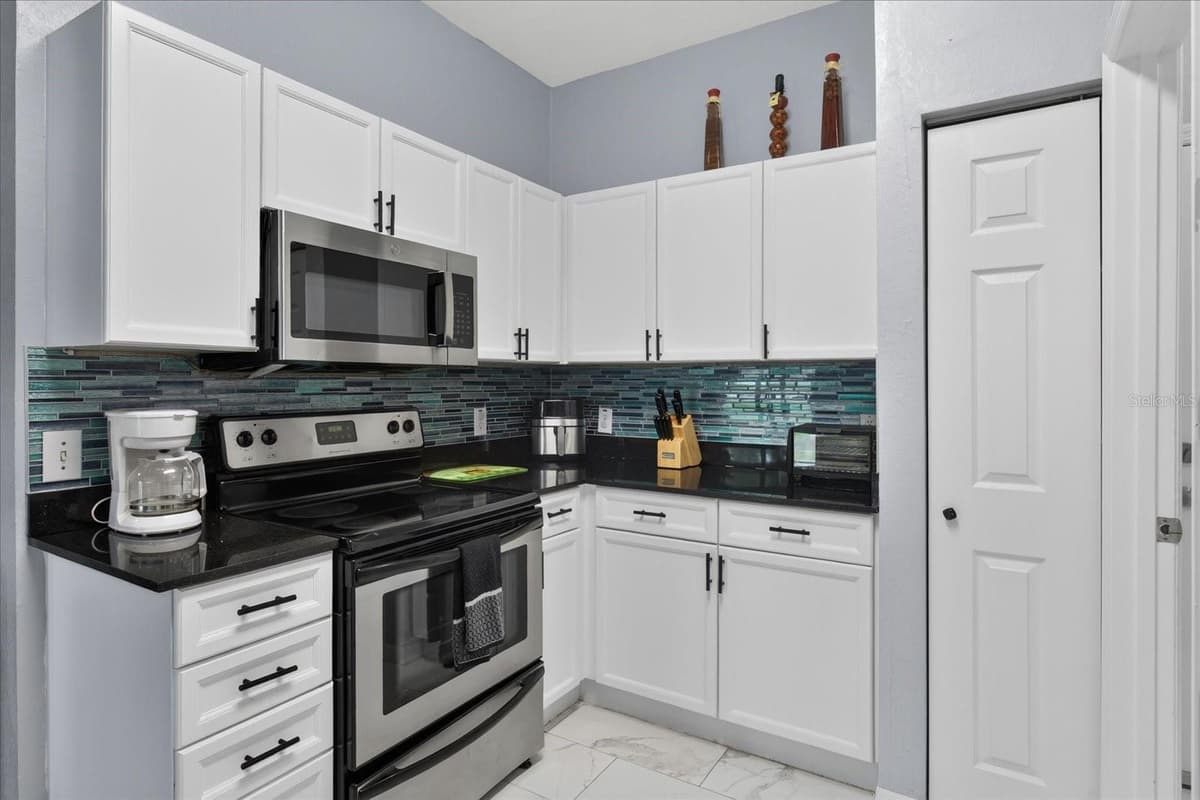 10844 DRAGONWOOD DRIVE — photo 8 of 26