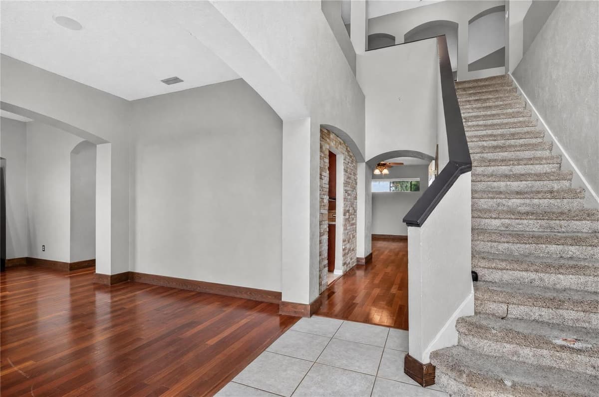 7314 SPRING MOUNTAIN LANE — photo 10 of 68