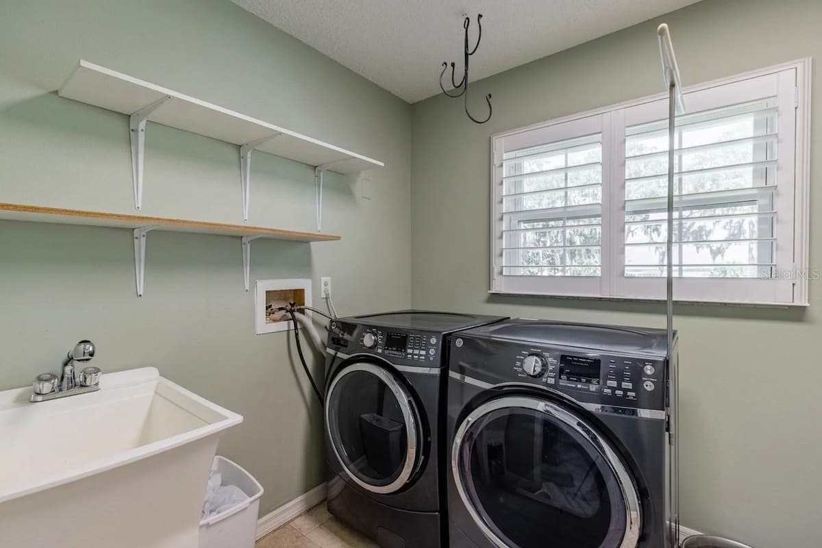 32834 LAKESHORE DRIVE — photo 63 of 86