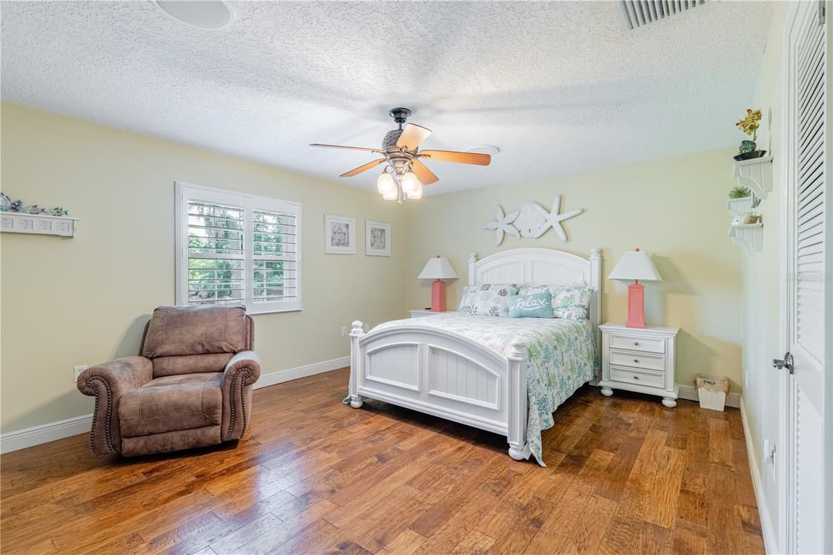 32834 LAKESHORE DRIVE — photo 72 of 86