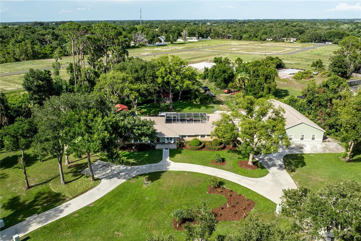 32834 LAKESHORE DRIVE — photo 12 of 86