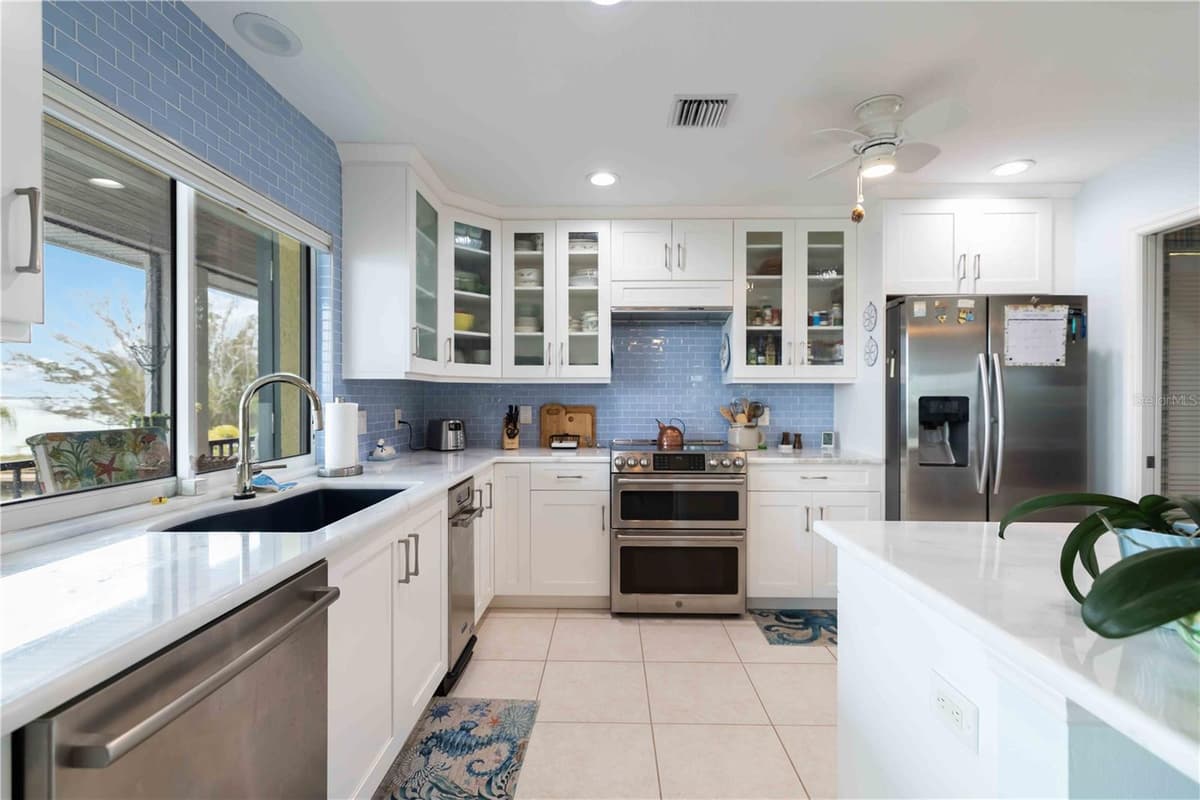 7795 MANASOTA KEY ROAD — photo 11 of 50