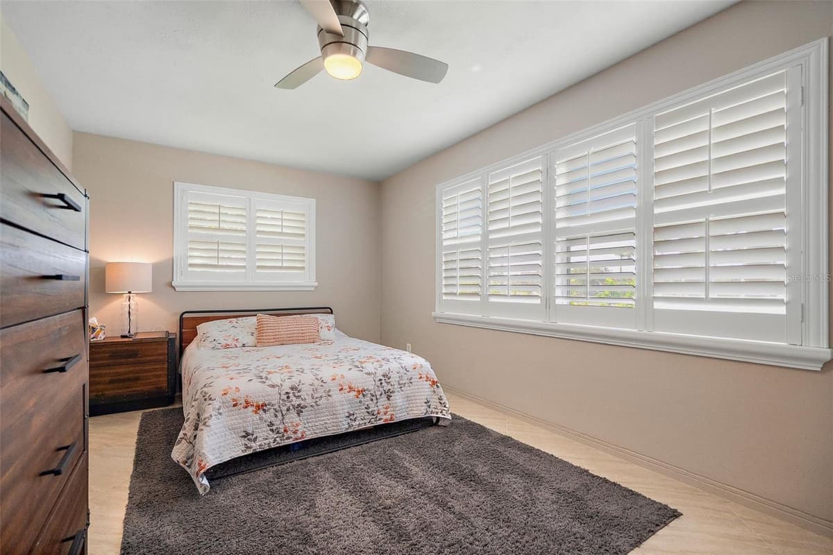 101 MADONNA BOULEVARD — photo 15 of 34