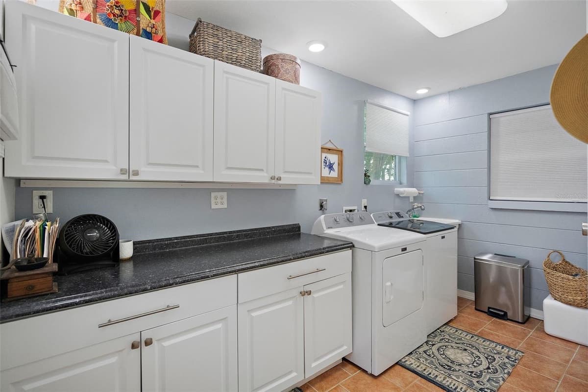 101 MADONNA BOULEVARD — photo 13 of 34