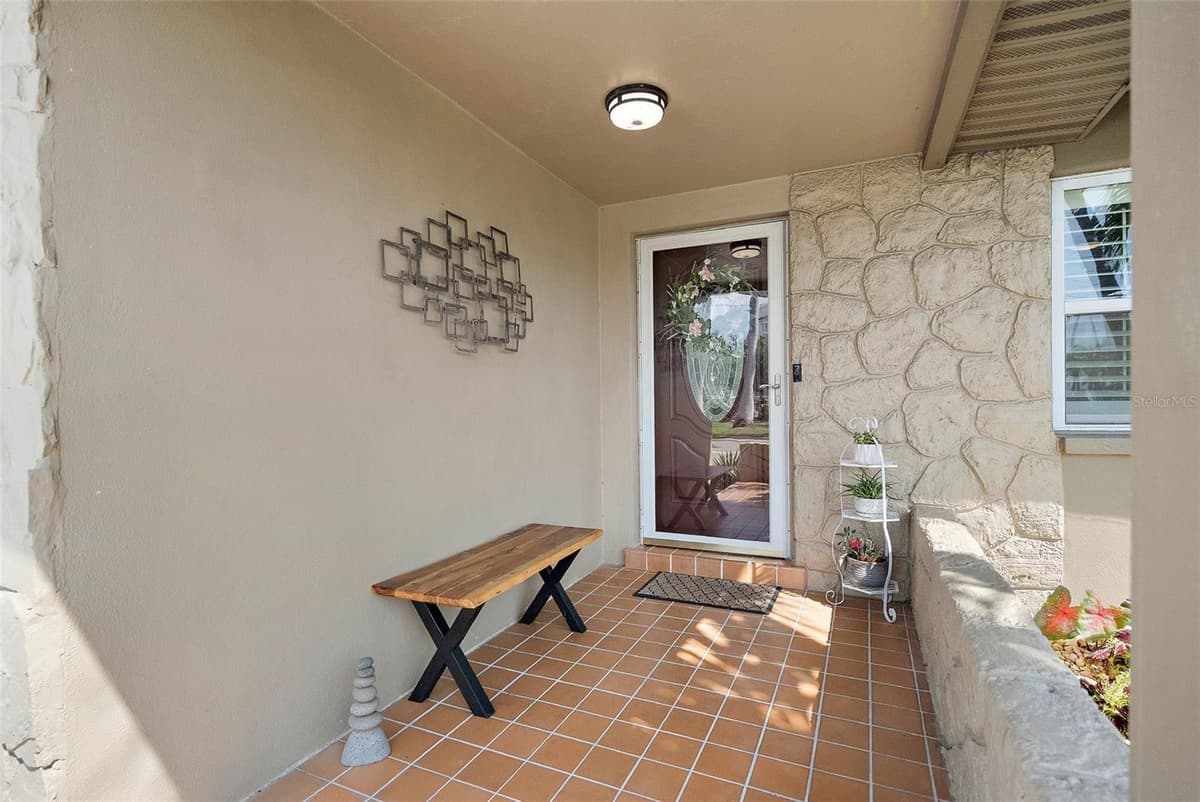 101 MADONNA BOULEVARD — photo 2 of 34