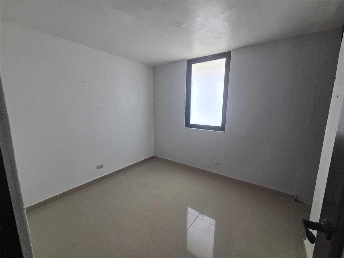24 calle 35 VILLA CAROLINA — photo 11 of 21