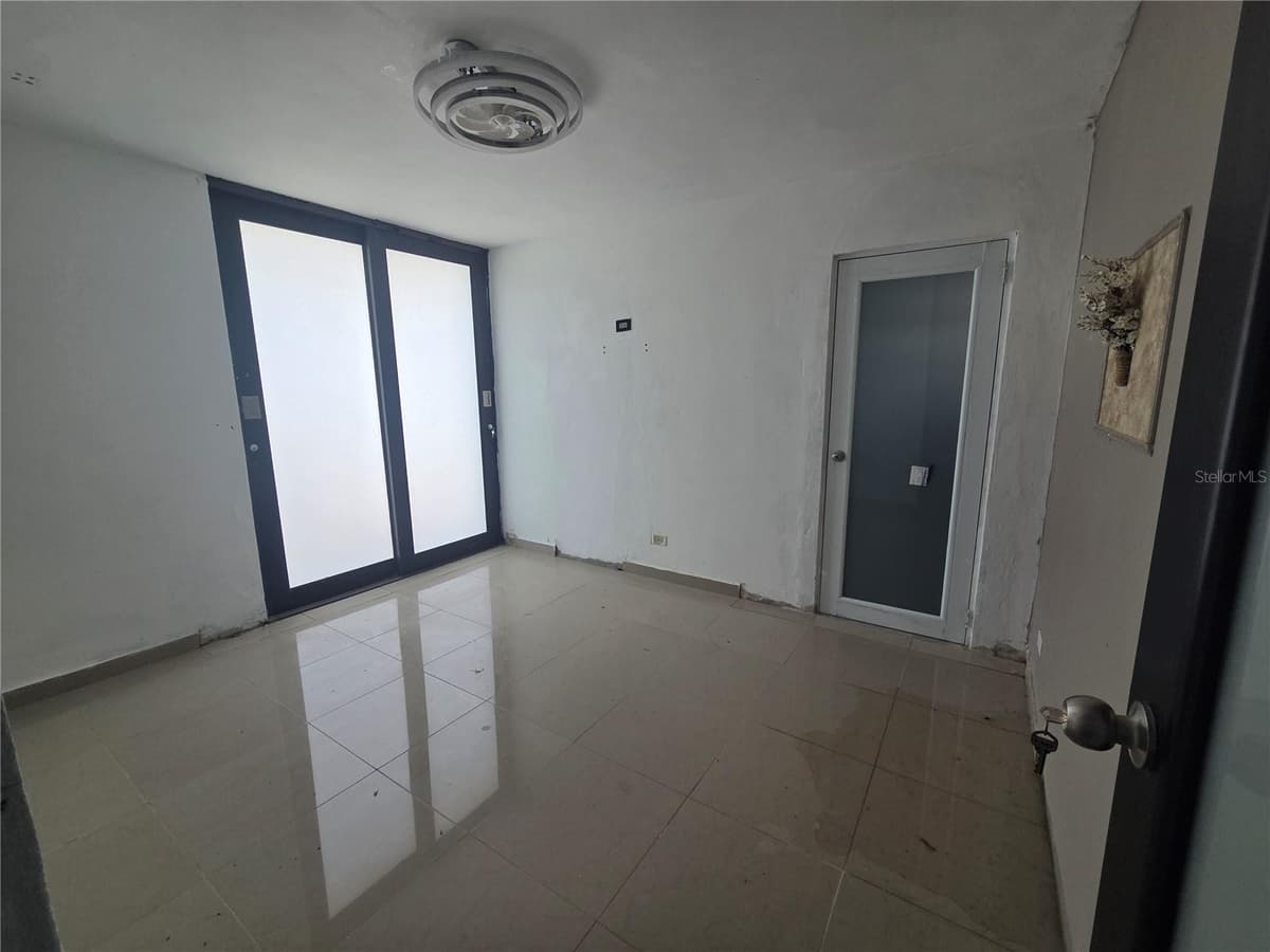 24 calle 35 VILLA CAROLINA — photo 10 of 21