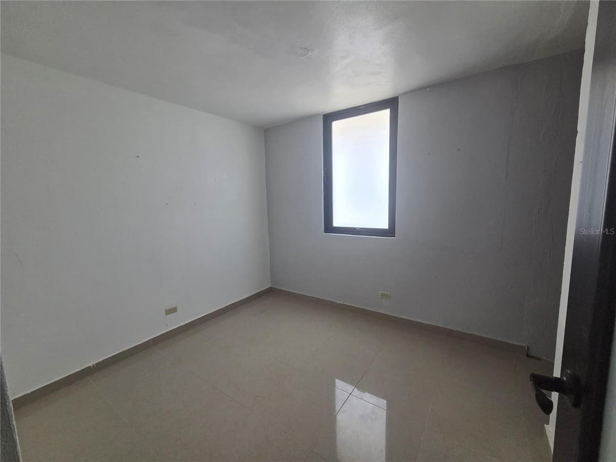 24 calle 35 VILLA CAROLINA — photo 14 of 21