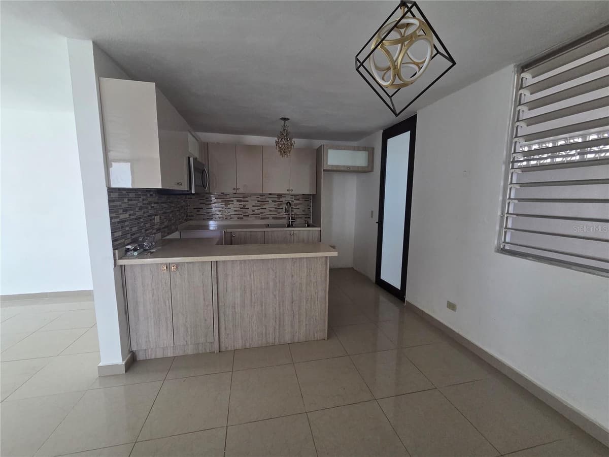 24 calle 35 VILLA CAROLINA — photo 4 of 21
