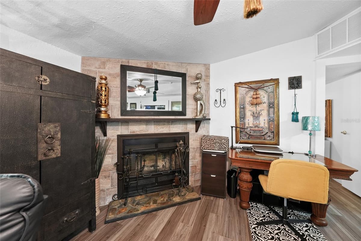 145 CRYSTAL LAKE DRIVE — photo 12 of 44