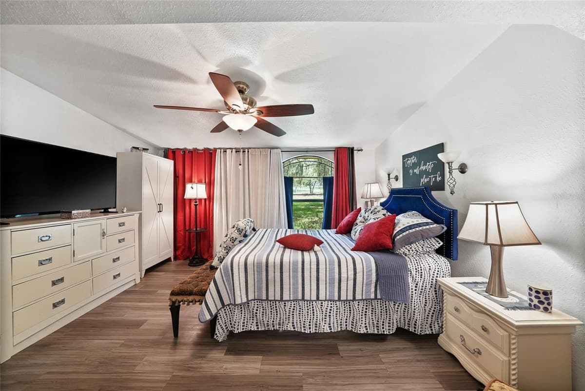 145 CRYSTAL LAKE DRIVE — photo 15 of 44