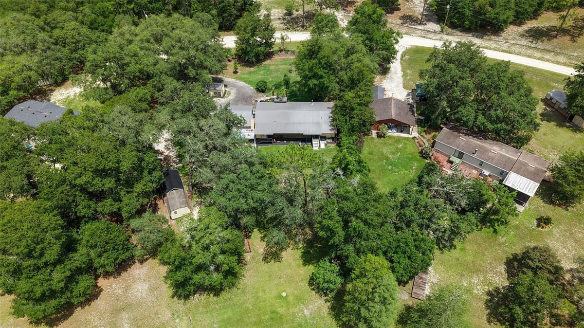 145 CRYSTAL LAKE DRIVE — photo 30 of 44