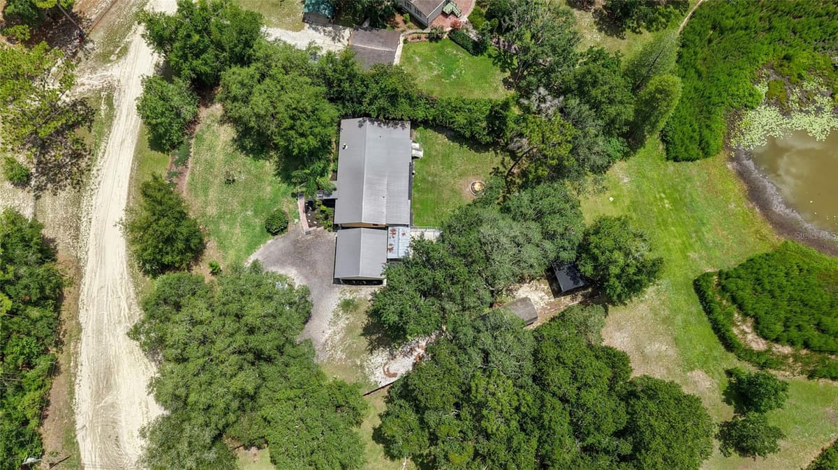145 CRYSTAL LAKE DRIVE — photo 32 of 44