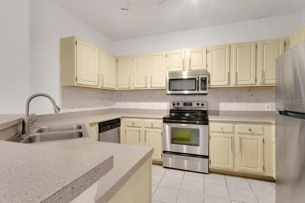 1952 LEGACY COVE DRIVE — photo 7 of 25