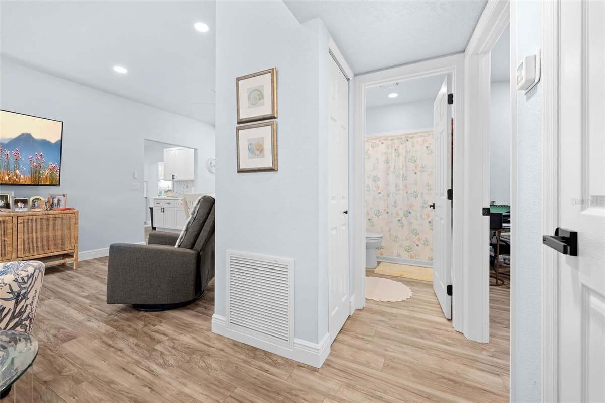 5041 MAPLEWOOD — photo 42 of 75