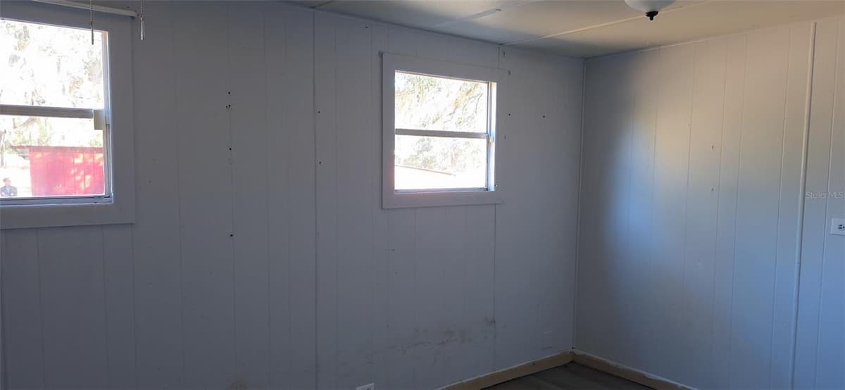 1390 and 1428 NOBLE STREET — photo 33 of 42