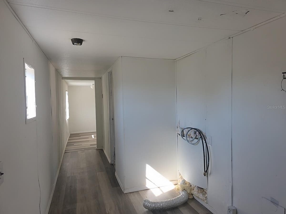 1390 and 1428 NOBLE STREET — photo 10 of 42