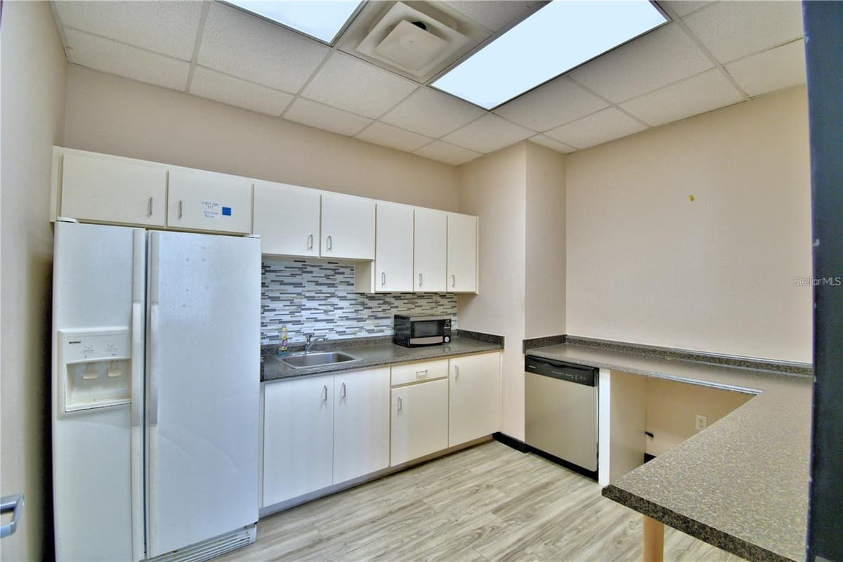 43344 HIGHWAY 27 — photo 11 of 21