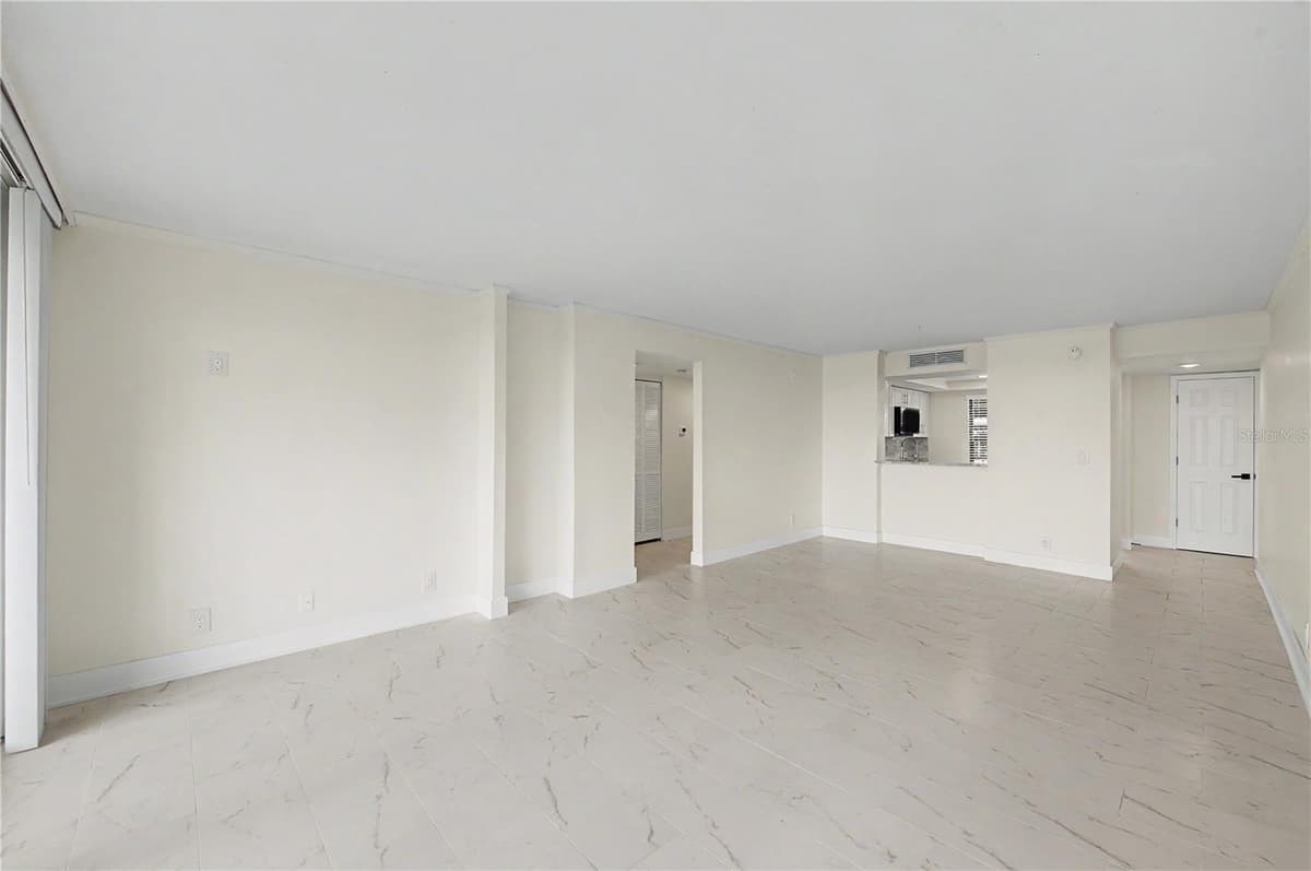 2618 COVE CAY DRIVE — photo 12 of 49