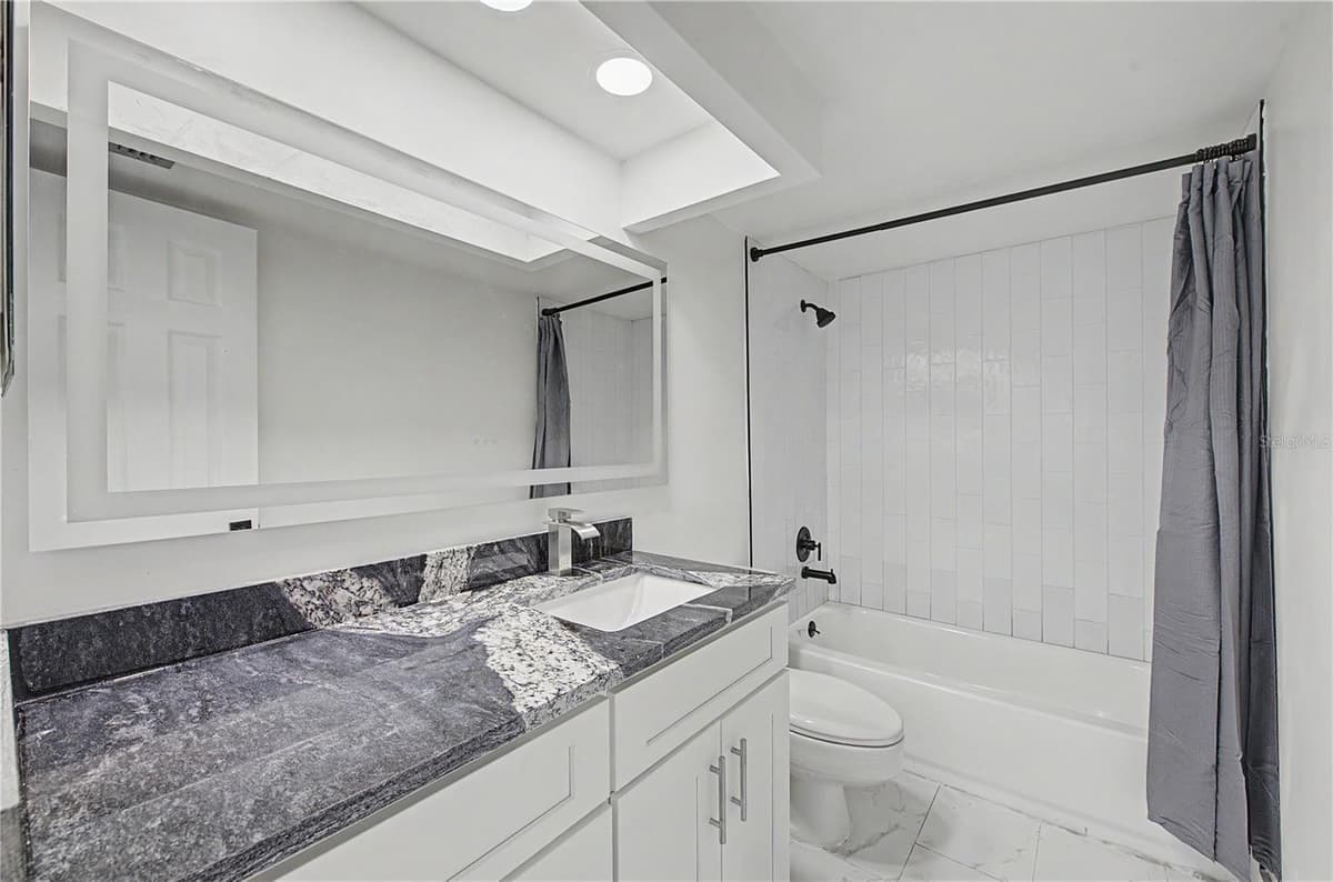 2618 COVE CAY DRIVE — photo 28 of 49