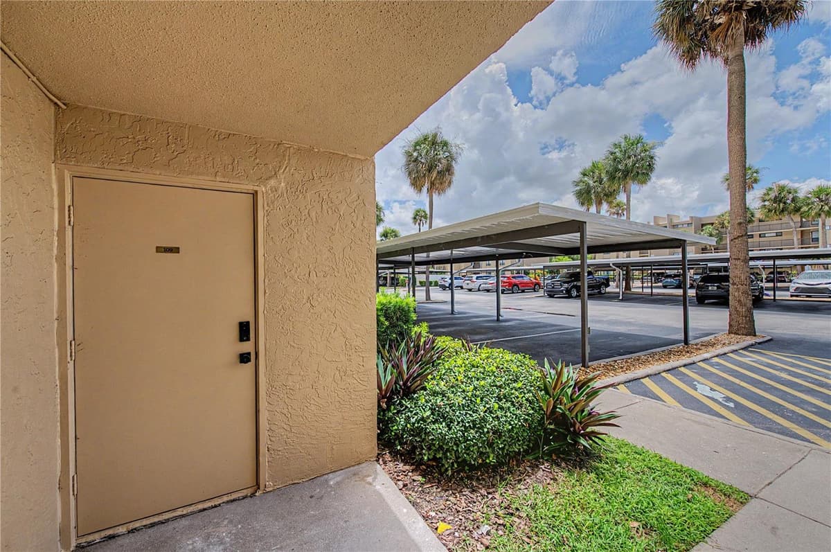 2618 COVE CAY DRIVE — photo 31 of 49