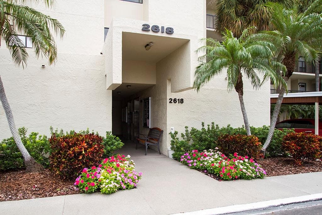 2618 COVE CAY DRIVE — photo 2 of 49