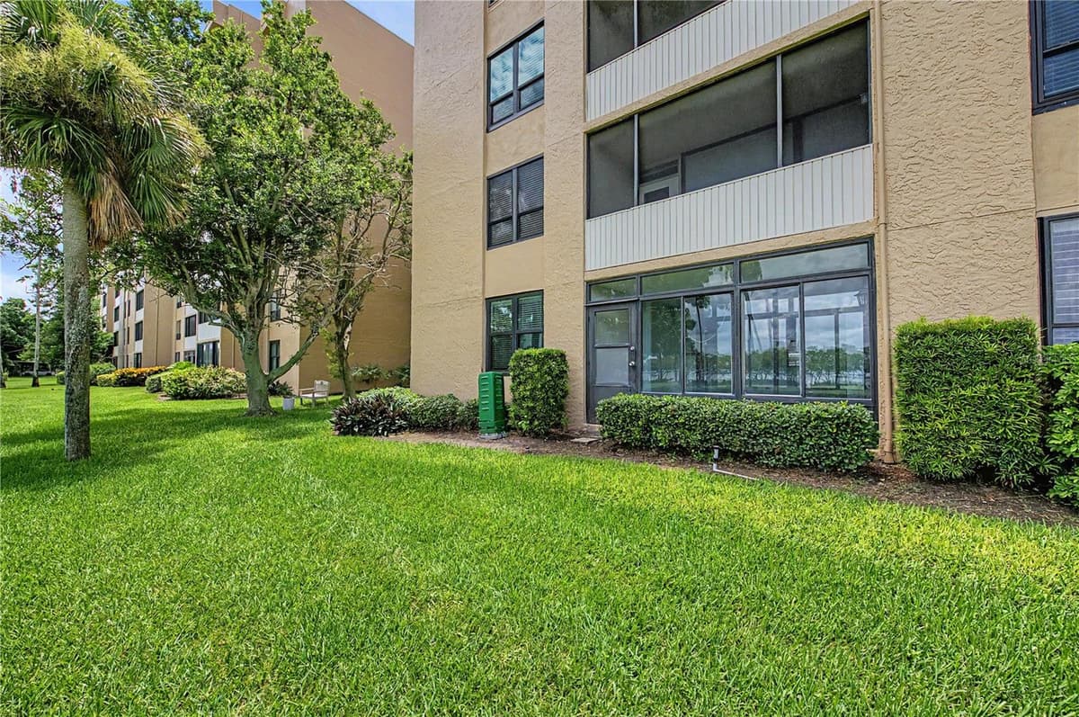2618 COVE CAY DRIVE — photo 41 of 49